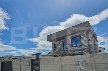 Vilă - 5 camere de vanzare CRAIOVA - Dolj anunturi imobiliare Dolj