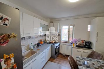 Apartament 3 camere de vanzare COMPLEX STUDENTESC - Timis anunturi imobiliare Timis