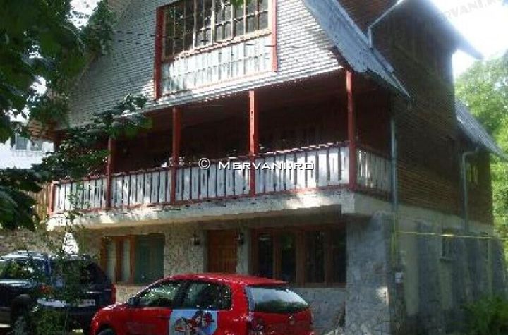 Casă - 6 camere de vanzare BREAZA - Prahova anunturi imobiliare Prahova