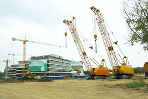 Polii imobiliari ai Capitalei aduc venituri de 270 mil. € anual