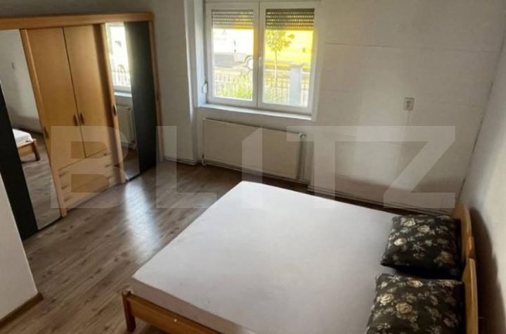Casă - 3 camere de vanzare SATU MARE - Satu Mare anunturi imobiliare Satu Mare
