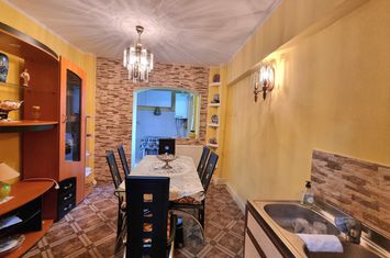 Apartament 3 camere de vanzare BACAU - Bacau anunturi imobiliare Bacau