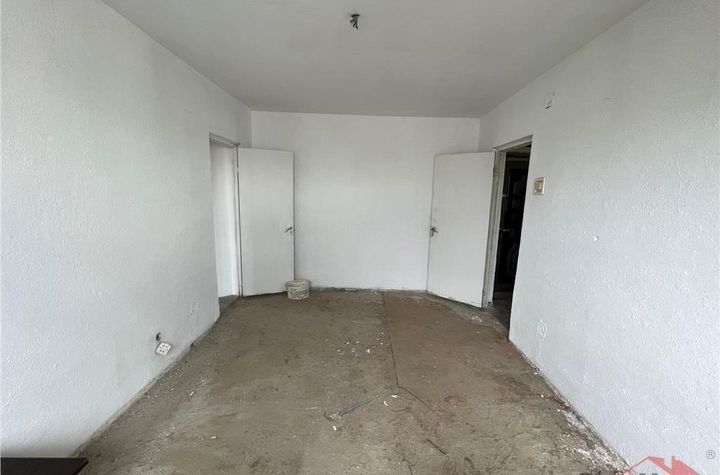 Apartament 3 camere de vanzare SUD - Vrancea anunturi imobiliare Vrancea
