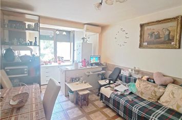 Apartament 3 camere de vanzare CENTRAL - Timis anunturi imobiliare Timis