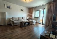 370 €, Garsonieră