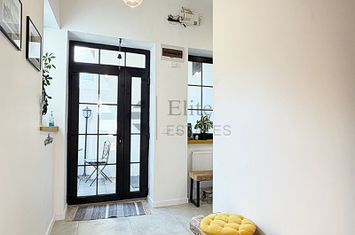 Apartament 2 camere ultracentral Oradea | Cabinet anunturi imobiliare Bihor