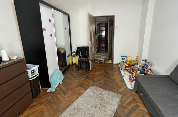 Garsoniera cu gradina de vanzare Baba Novac anunturi imobiliare Bucuresti