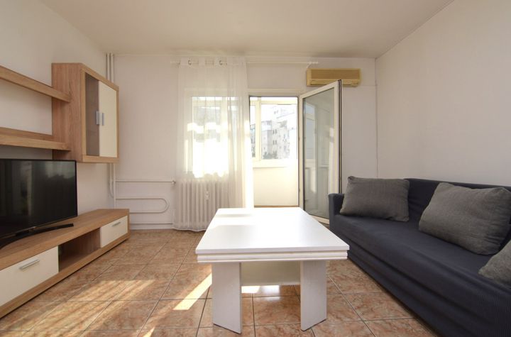 Apartament 3 camere de inchiriat DECEBAL - Bucuresti anunturi imobiliare Bucuresti