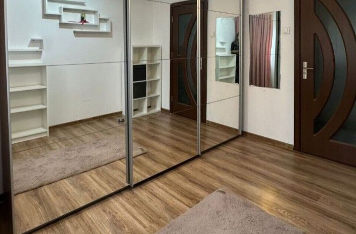 Titan vanzare apartament 4 camere dec anunturi imobiliare Bucuresti