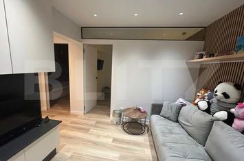 Apartament 3 camere de vanzare UNIVERSITATE - Bucuresti anunturi imobiliare Bucuresti