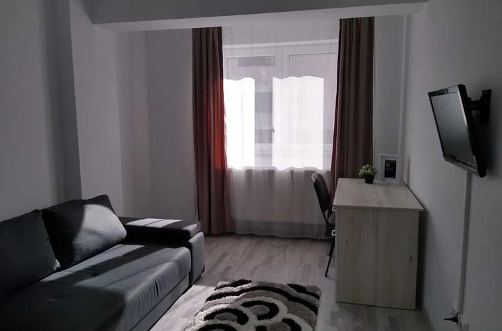 Apartament 3 camere de inchiriat TRACTORU - Brasov anunturi imobiliare Brasov