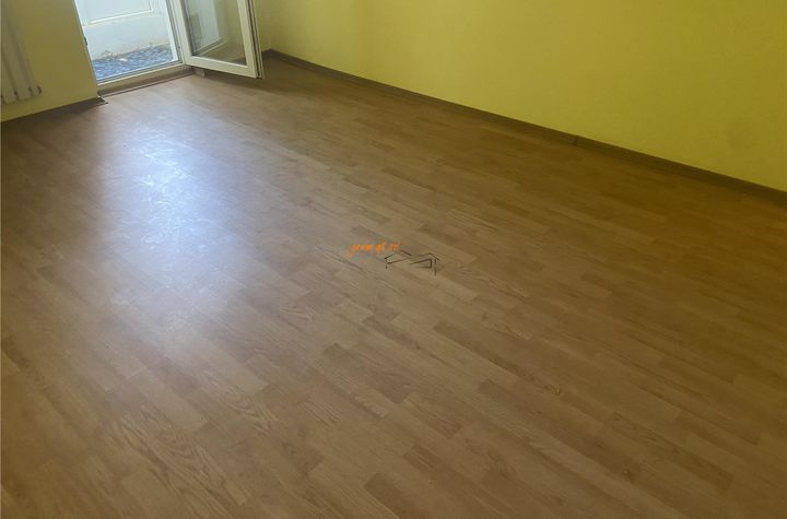 Apartament 4 camere de vanzare SUD - Vrancea anunturi imobiliare Vrancea