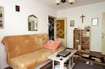 Apartament cu 3 camere de vanzare la etajul 2 in Nufarul anunturi imobiliare Bihor