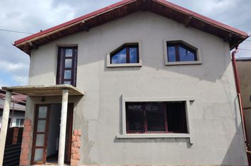 Casă - 3 camere de vanzare PLOIESTI - Prahova anunturi imobiliare Prahova