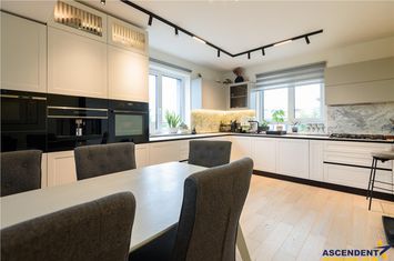 Vilă - 4 camere de vanzare CRISTIAN - Brasov anunturi imobiliare Brasov