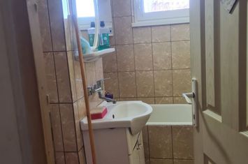 Apartament 3 camere de vanzare DEVA - Hunedoara anunturi imobiliare Hunedoara