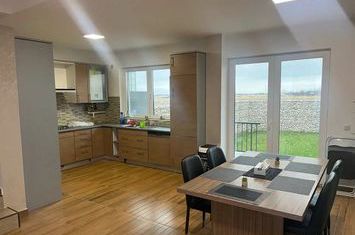 Vilă - 3 camere de inchiriat BARTOLOMEU - Brasov anunturi imobiliare Brasov