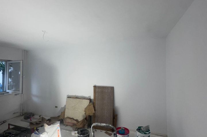 Garsonieră de vanzare RADAUTI - Suceava anunturi imobiliare Suceava