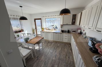 Casă - 5 camere de vanzare ALBA IULIA - Alba anunturi imobiliare Alba