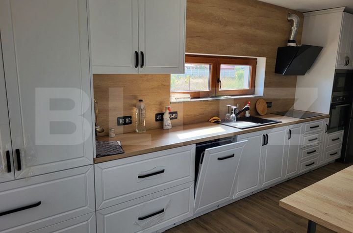 Vilă - 4 camere de vanzare AMPOI 3 - Alba anunturi imobiliare Alba