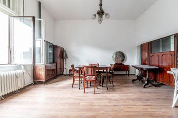 REZERVAT! 2 apartamente unificate, B-dul Revoluției, Arad. Etajul 1 anunturi imobiliare Arad