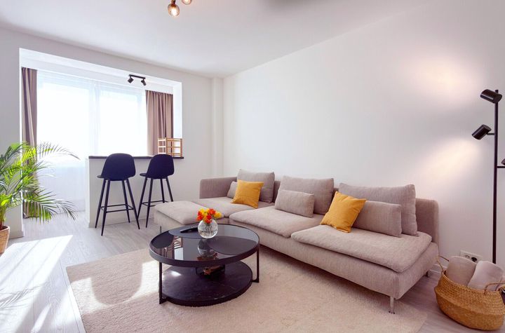 Centrala Proprie Renovat complet 2025 mobilat vedere parc Metrou Titan anunturi imobiliare Bucuresti