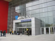 Finalizarea marilor mall-uri a adus României o creştere artificială de 2,7% pe construcţii