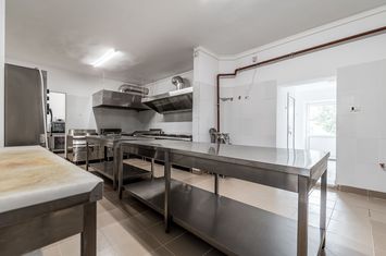 Casa cu potential multiplu cu teren generos pe strada Dunarii anunturi imobiliare Arad