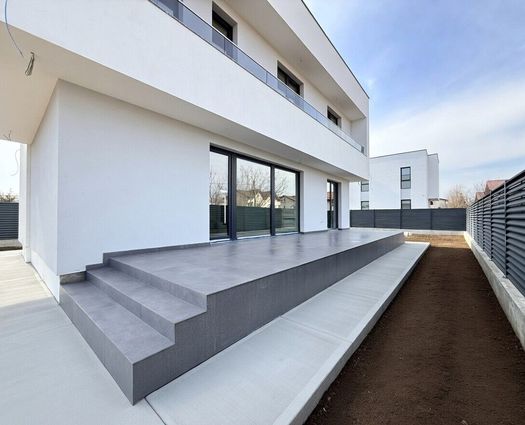 Vilă 4 cam Tunari, 140 mp, P+1