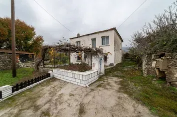 Casă duplex 140 mp pe teren 1.062 mp în Mesia anunturi imobiliare Grecia