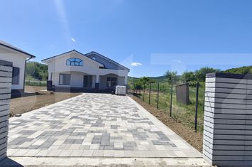 Casă - 4 camere de vanzare BISTRITA - Bistrita-Nasaud anunturi imobiliare Bistrita-Nasaud