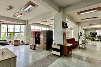SPATIU COMERCIAL 2580 MP - VITRINA 170 ML - CENTRUL CIVIC anunturi imobiliare Brasov