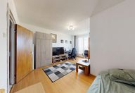 65.000 €, Garsonieră