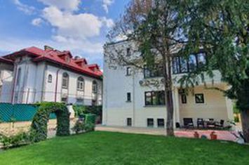 Vilă individuală | stradală | curte generoasă | Domenii - Arcul de Triumf anunturi imobiliare Bucuresti