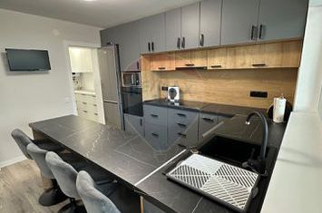 CASA DE LUX  4 CAMERE DE INCHIRIAT SELIMBAR anunturi imobiliare Sibiu