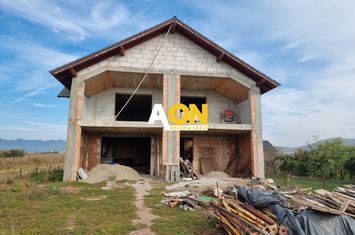 Casa la rosu,2100 mp teren,zona Micesti anunturi imobiliare Alba
