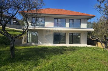Casa individuala, 5 camere, 60mp terase, teren 750mp, comision 0 anunturi imobiliare Cluj