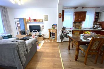 Vilă - 4 camere de vanzare SIBIU - Sibiu anunturi imobiliare Sibiu