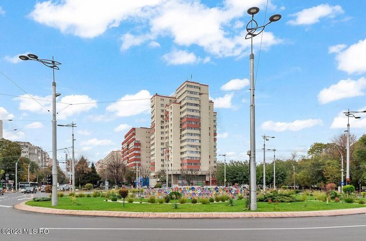 Apartament 3 camere de vanzare PIATA SUDULUI - Bucuresti anunturi imobiliare Bucuresti