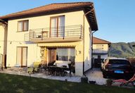 1.200 €, Casă