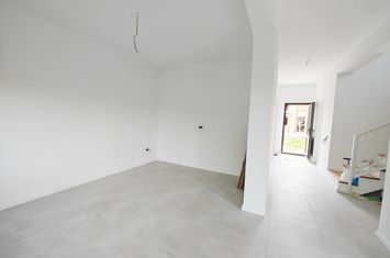 Vilă - 4 camere de vanzare UTVIN - Timis anunturi imobiliare Timis