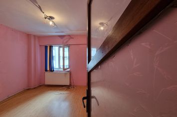 Apartament 2 camere de vanzare ULTRACENTRAL - Bacau anunturi imobiliare Bacau
