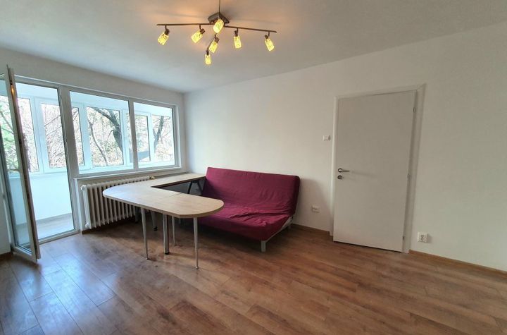 Apartament 2 camere de vanzare OBOR - Bucuresti anunturi imobiliare Bucuresti