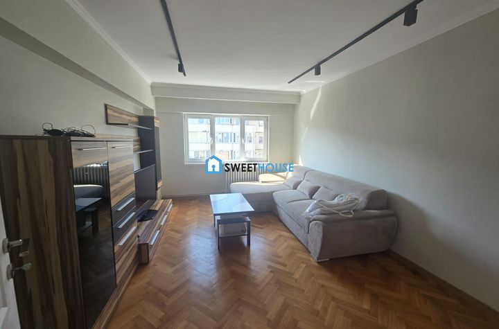 Apartament 3 camere de inchiriat CENTRAL - Brasov anunturi imobiliare Brasov