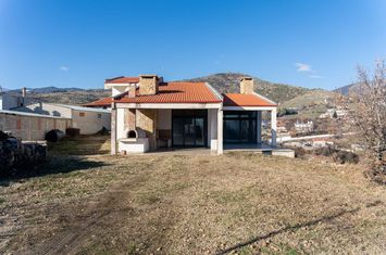 Vilă semifinalizată 353 mp în Ano Oreini anunturi imobiliare Grecia