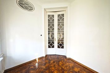 Apartament 4 camere de vanzare ORADEA - Bihor anunturi imobiliare Bihor