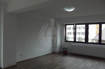 SPATIU BIROURI // ETAJUL 1 // 5 CAMERE anunturi imobiliare Prahova
