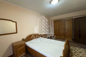 Apartament 2 camere, loc de parcare, centrala proprie, zona Lipovei anunturi imobiliare Timis