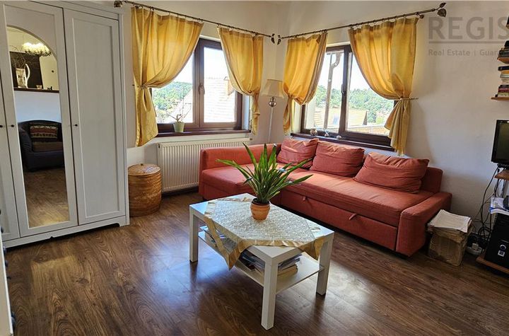Casă - 4 camere de vanzare SCHEI - Brasov anunturi imobiliare Brasov
