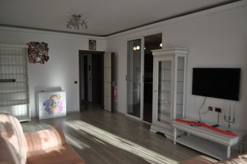 Apartament 2 camere de vanzare TRACTORU - Brasov anunturi imobiliare Brasov